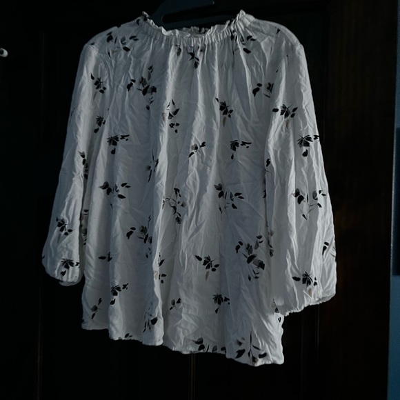 Reitmans Signature top - M - Picture 2 of 4